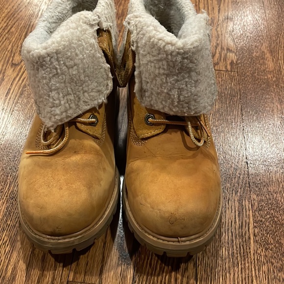 TIMBERLAND® WATERPROOF women’s teddy fleece fold down BOOTS size 7 - Picture 3 of 11